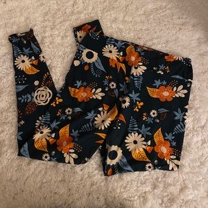 Midnight Blue Floral Lularoe Leggings TC